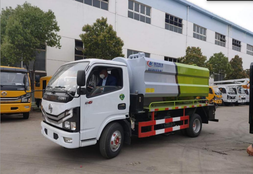 国六小多利卡清洗吸污车2.png